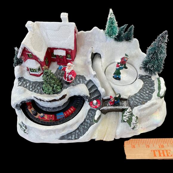 Avon Winter Wonderland Christmas Decor Holiday Fiber Optic NOT Working READ - Picture 1 of 15